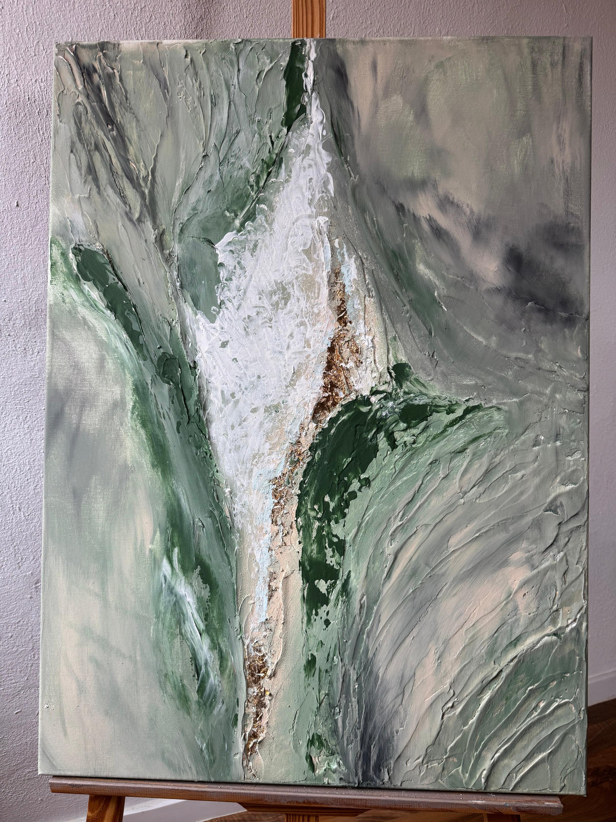 Golden Pistachio | Acrylic painting on canvas 55 × 75 cm